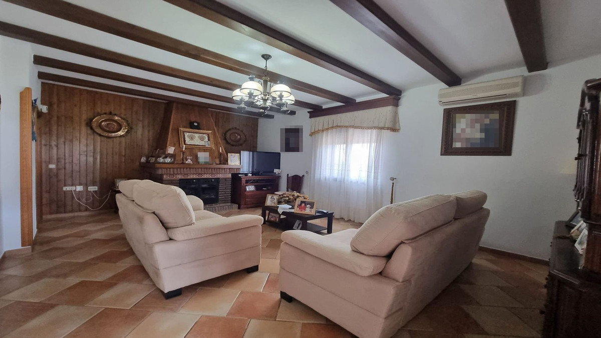 Villa for sale in Alhaurín el Grande
