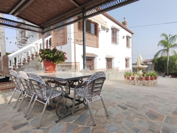 Villa for sale in Alhaurín el Grande