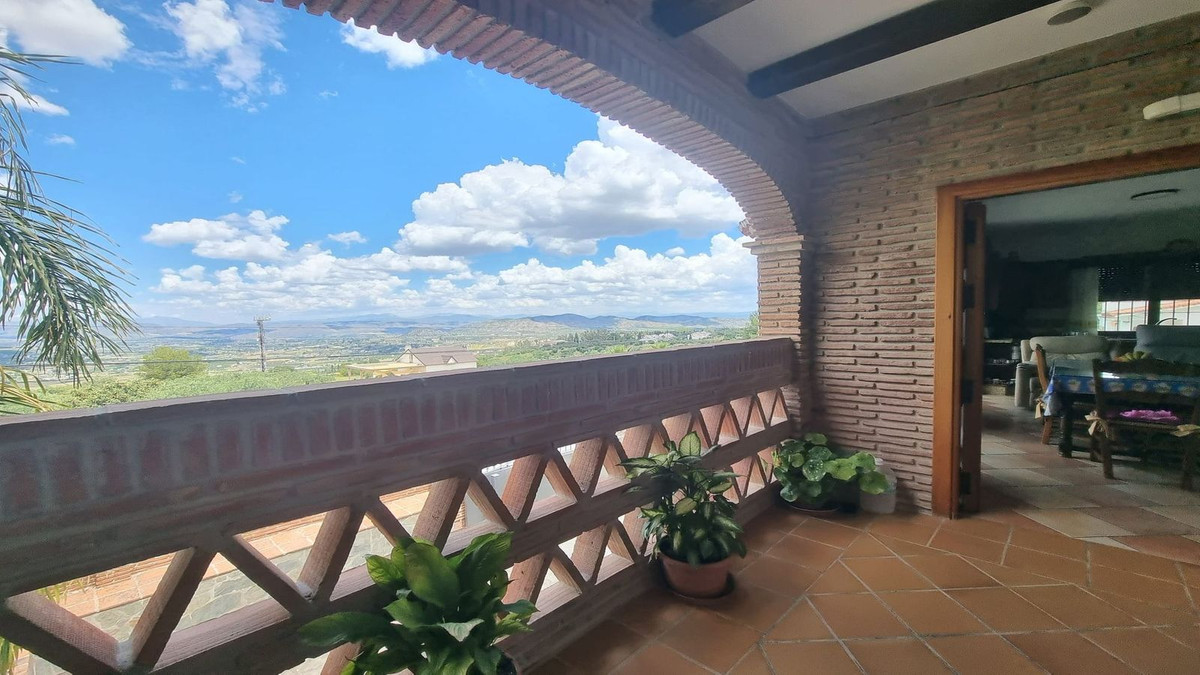 Villa for sale in Alhaurín el Grande