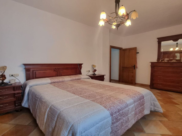 Villa for sale in Alhaurín el Grande