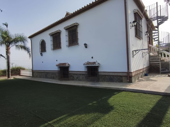 Villa for sale in Alhaurín el Grande