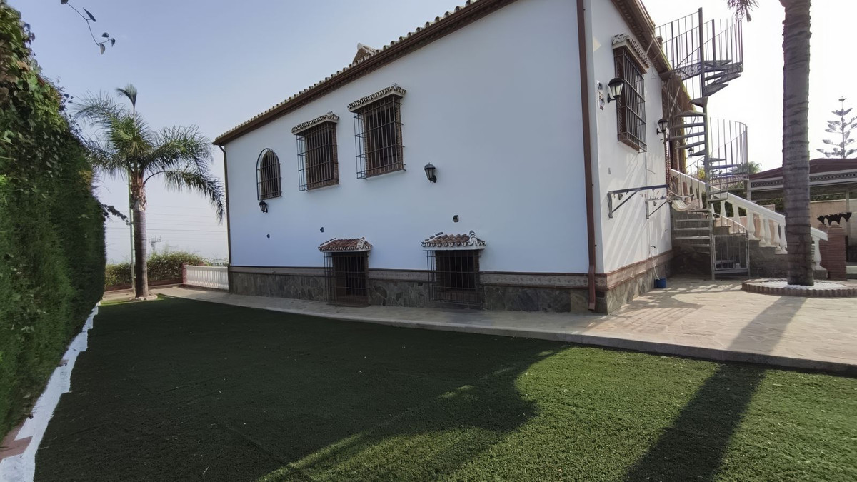 Villa for sale in Alhaurín el Grande