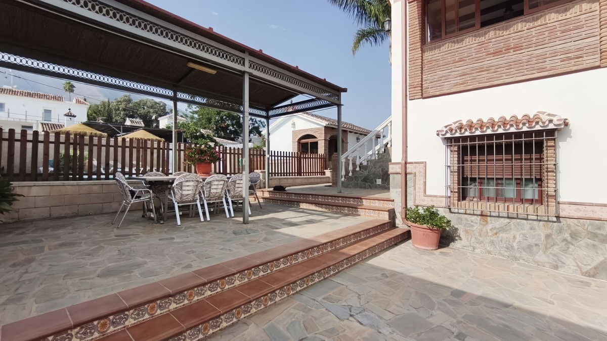Villa for sale in Alhaurín el Grande