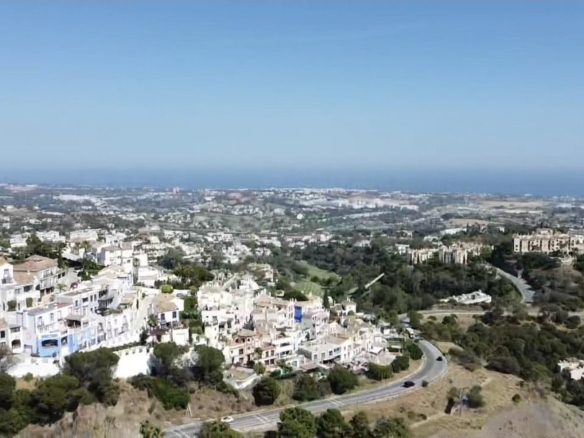 Villa for sale in Benahavís