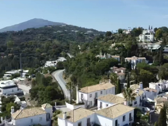Villa for sale in Benahavís