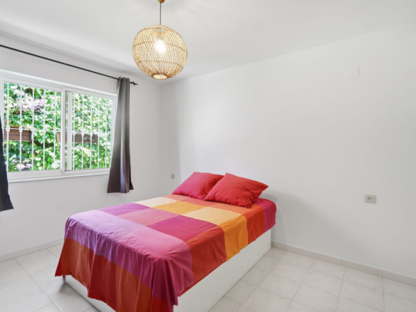 Villa for sale in Benalmadena
