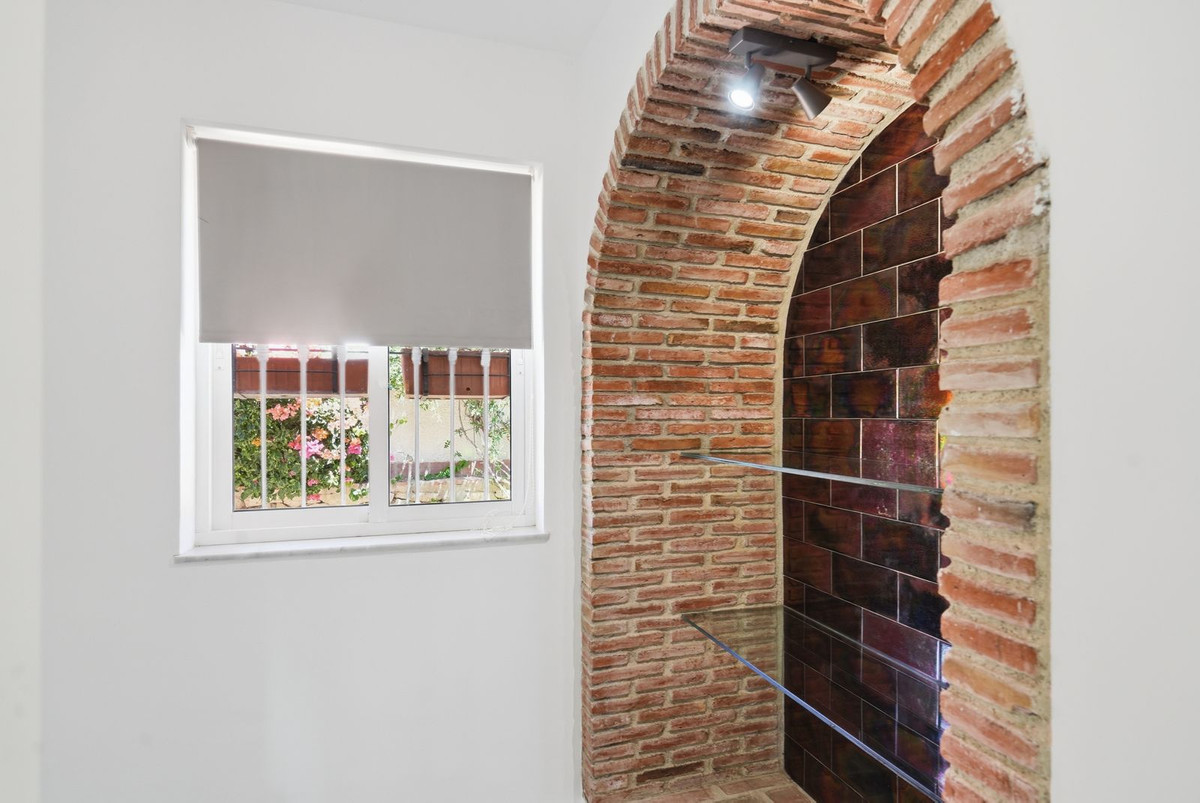 Villa for sale in Benalmadena
