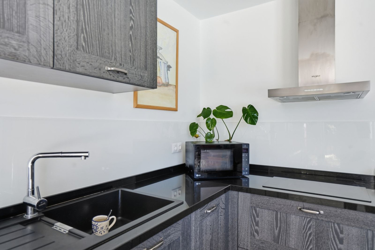 Villa for sale in Benalmadena