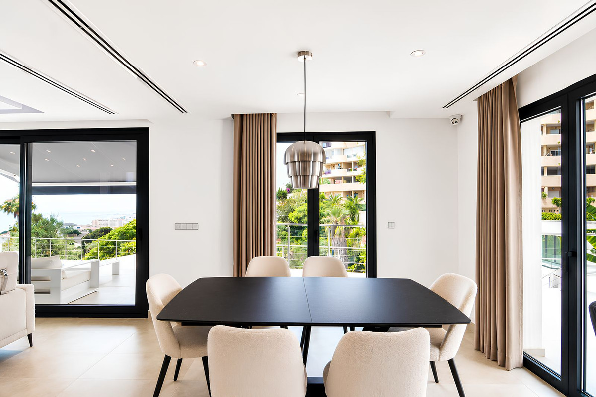 Villa for sale in Fuengirola