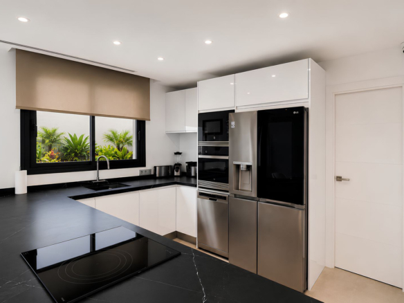 Villa for sale in Fuengirola