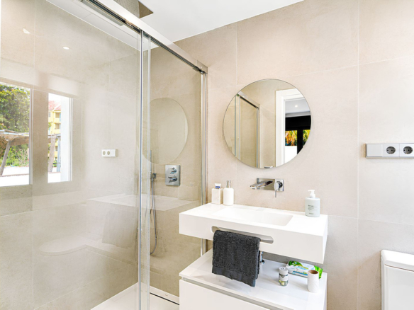 Villa for sale in Fuengirola