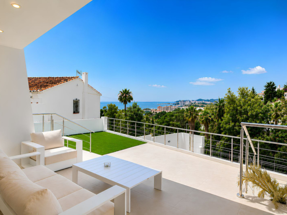 Villa for sale in Fuengirola