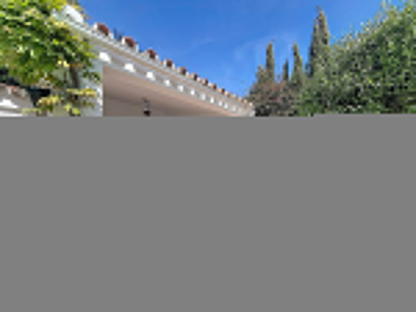 Villa for sale in Manilva