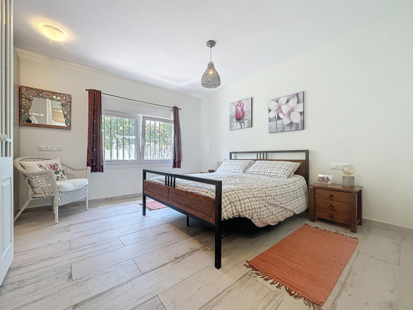 Villa for sale in Manilva