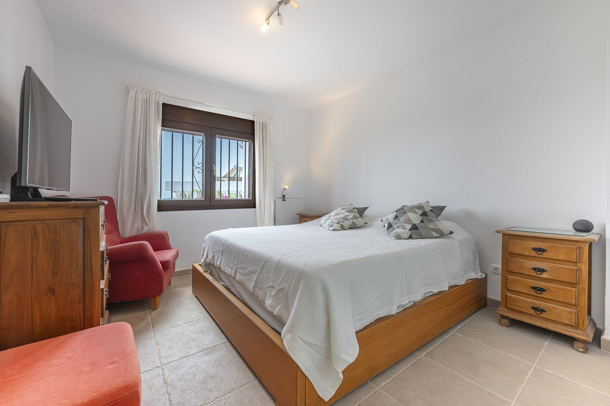 Villa for sale in Manilva