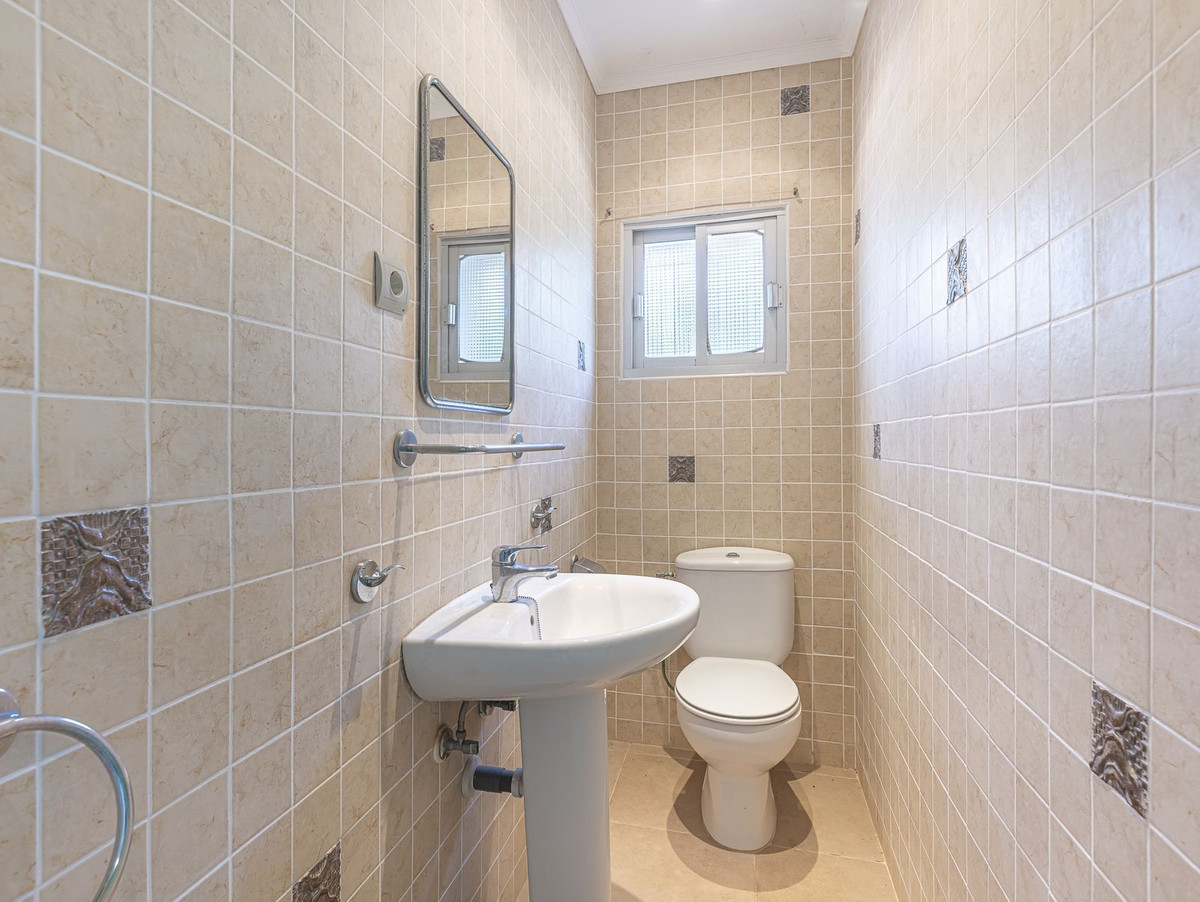 Villa for sale in Manilva