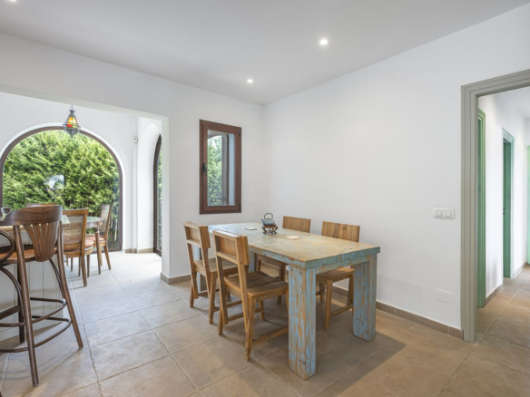 Villa for sale in Manilva