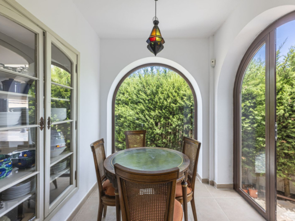 Villa for sale in Manilva