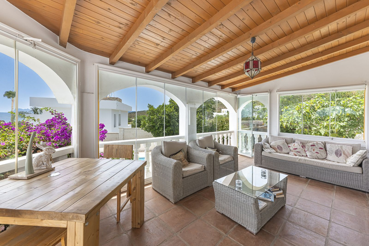 Villa for sale in Manilva