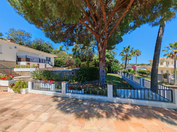 Villa for sale in Marbella