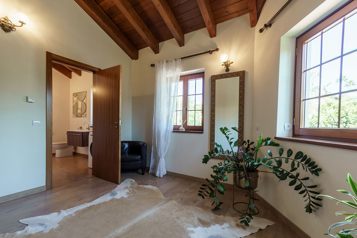 Villa for sale in Marbella