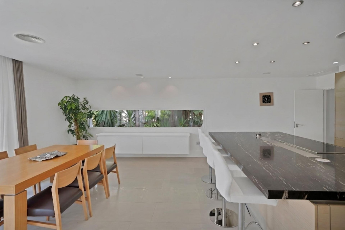Villa for sale in Marbella