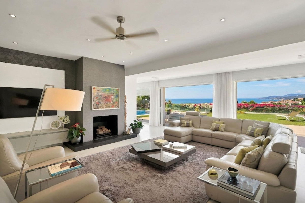 Villa for sale in Marbella