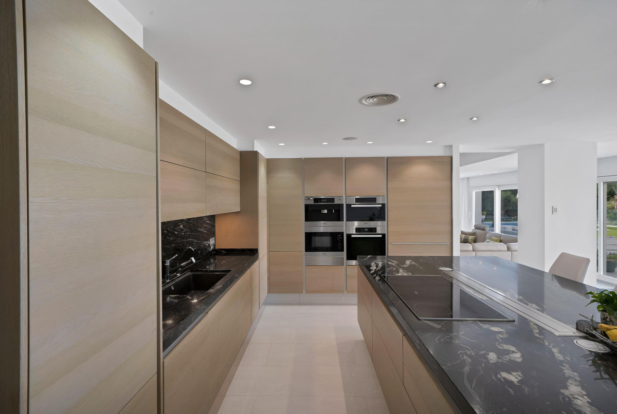 Villa for sale in Marbella