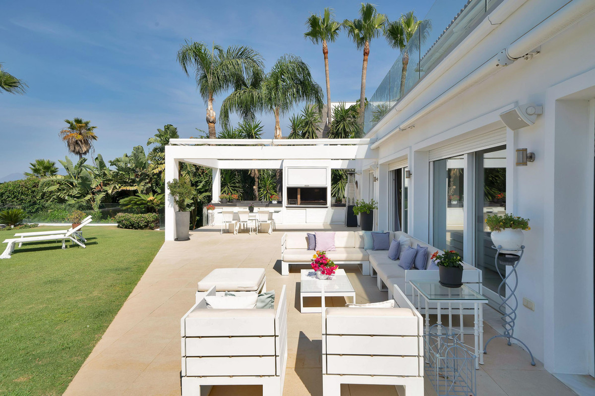 Villa for sale in Marbella