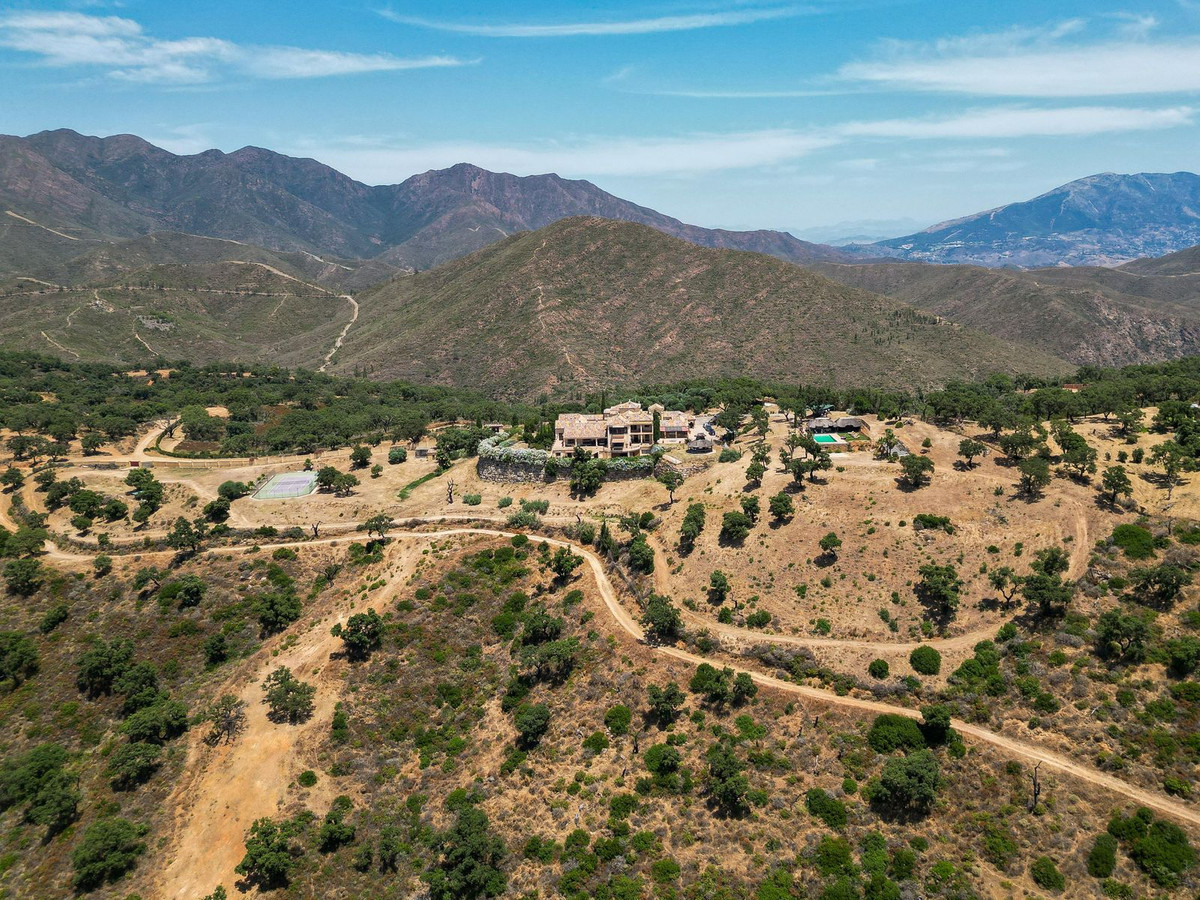 Villa for sale in Marbella