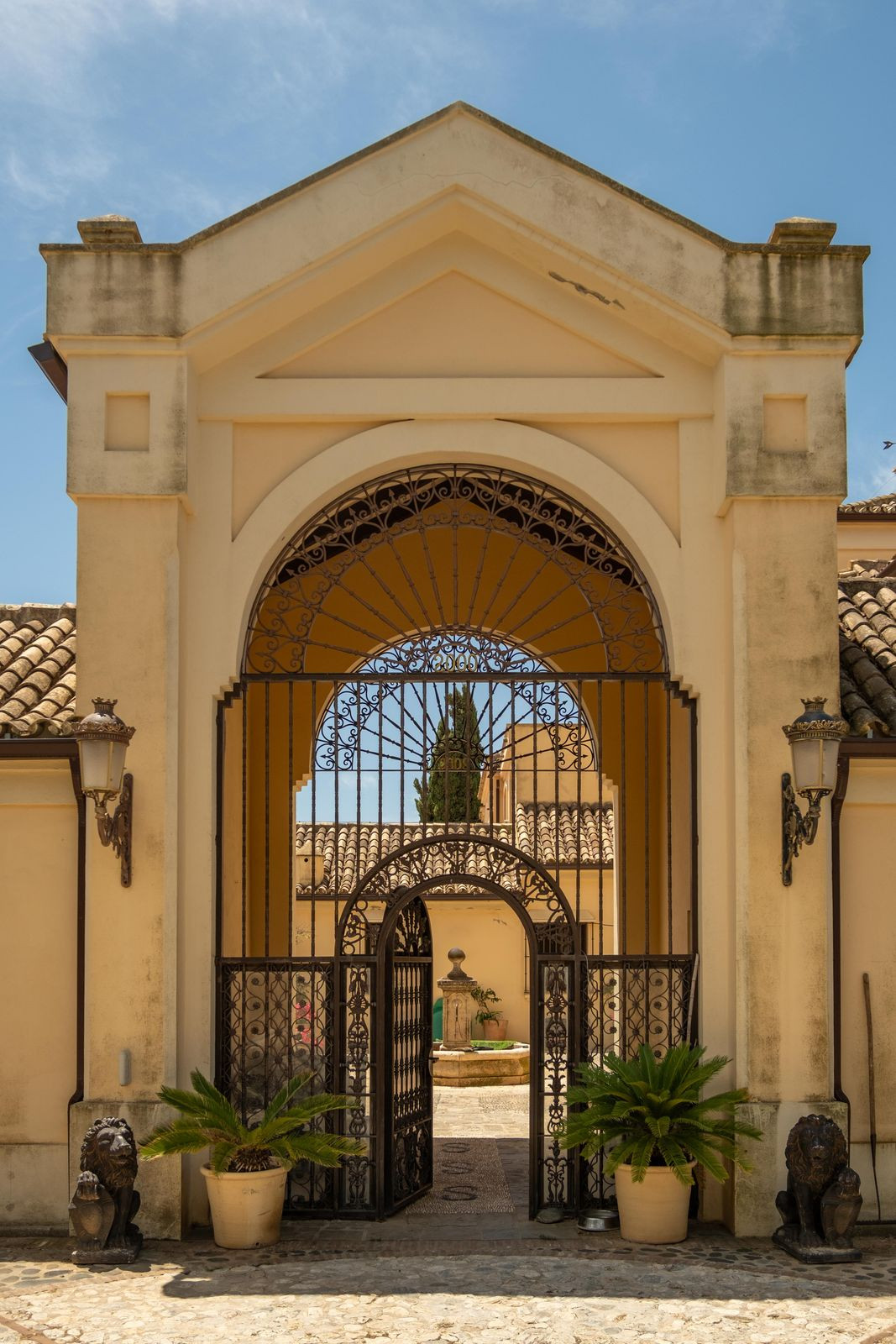 Villa for sale in Marbella