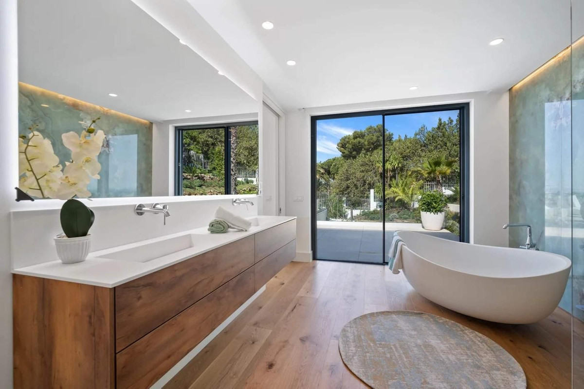Villa for sale in Marbella
