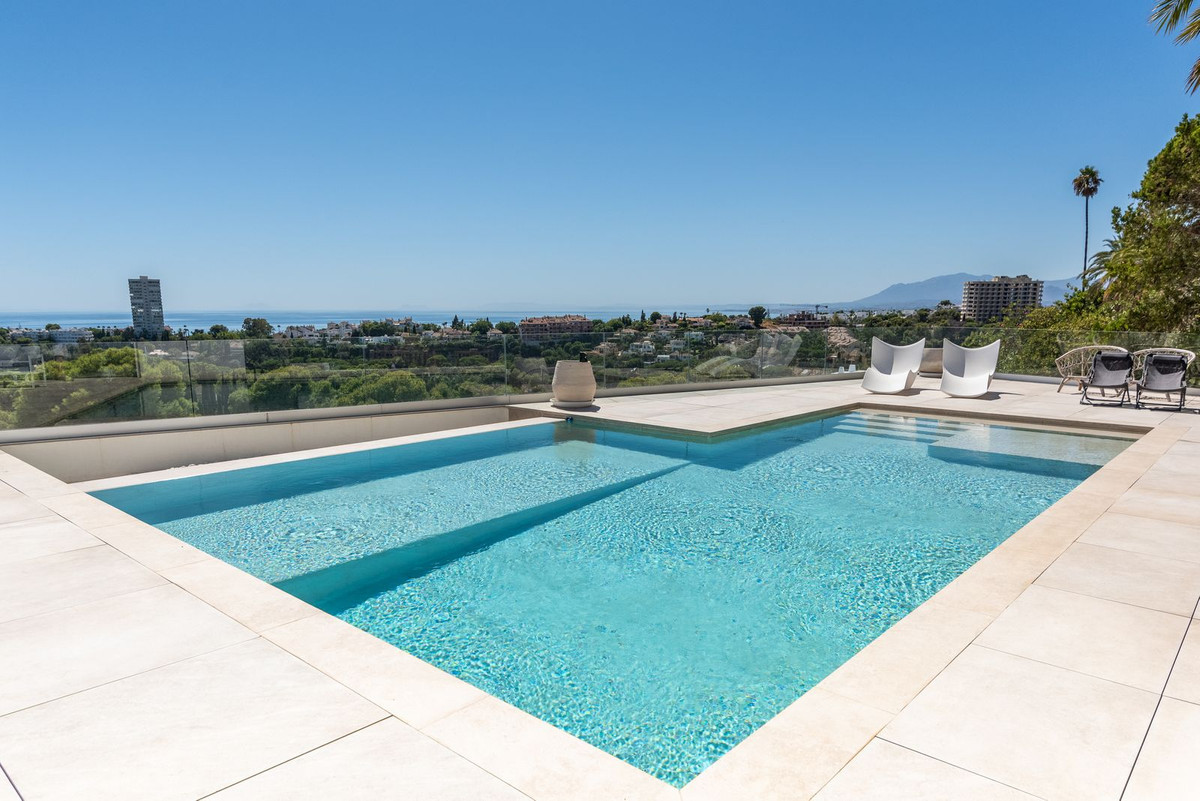 Villa for sale in Marbella