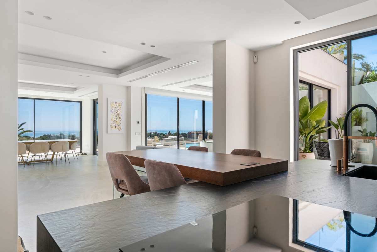 Villa for sale in Marbella