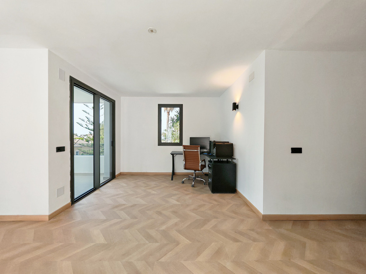 Villa for sale in Marbella