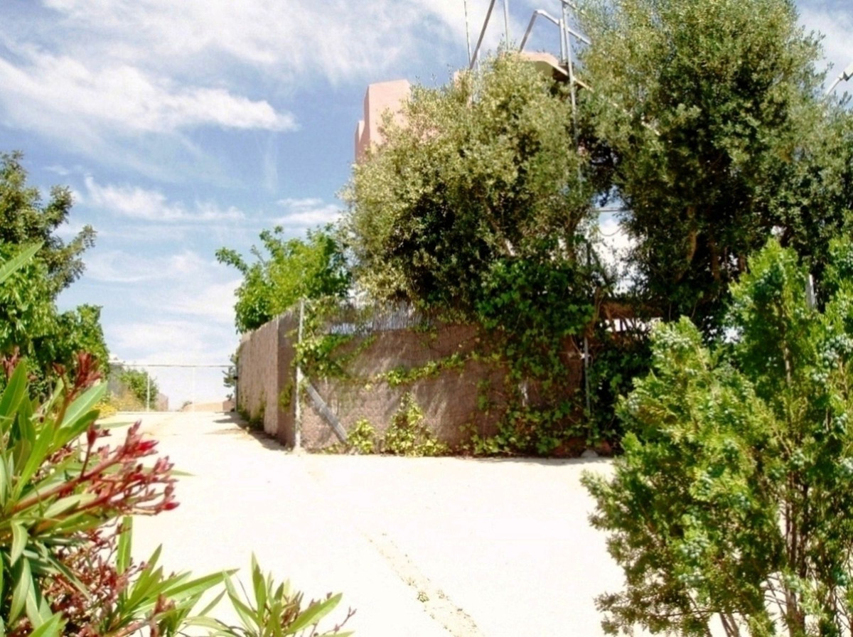 Villa for sale in Mijas