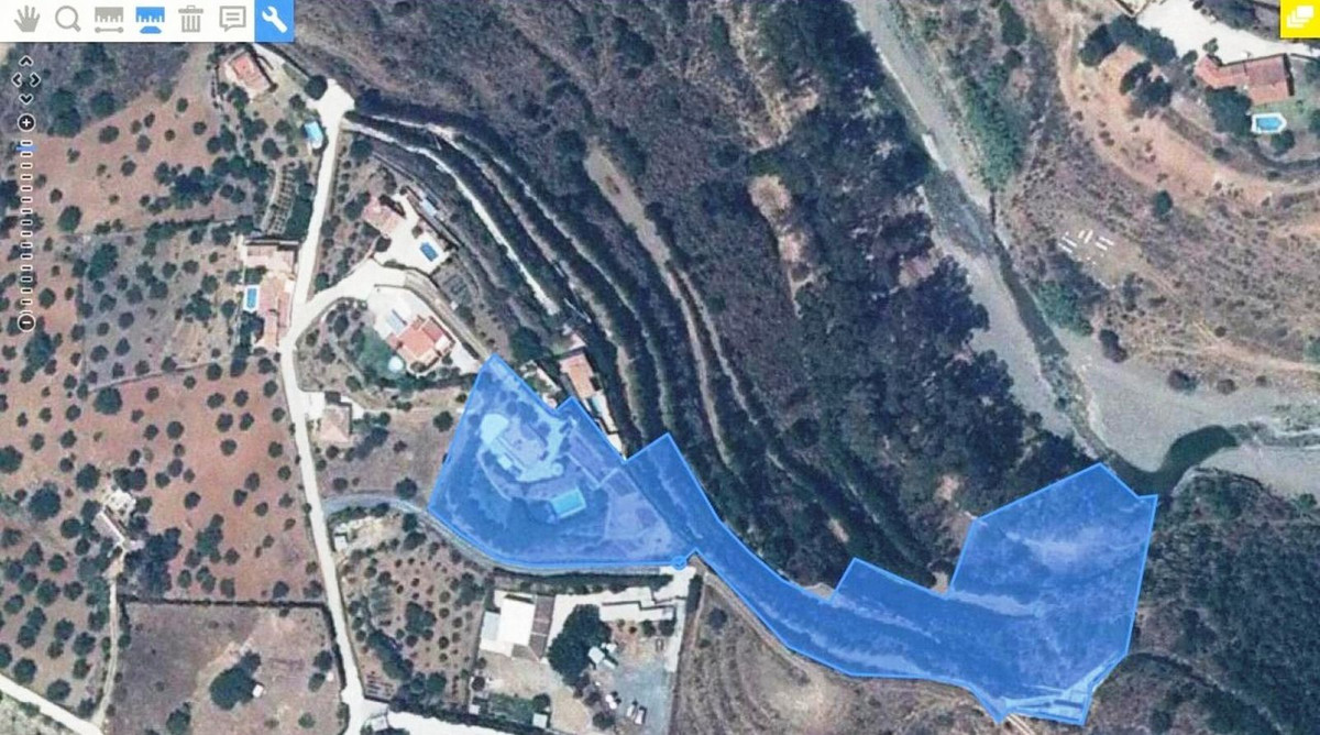 Villa for sale in Mijas
