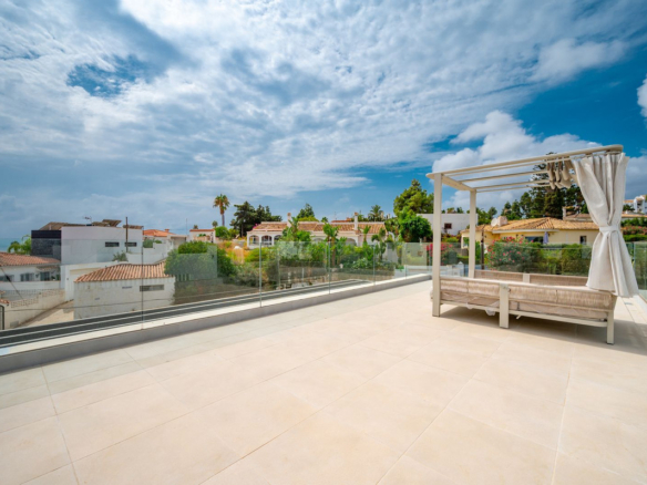 Villa for sale in Mijas