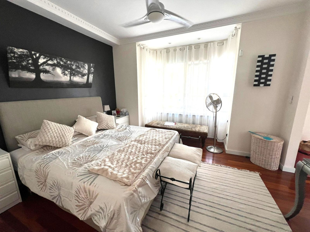 Villa for sale in Mijas