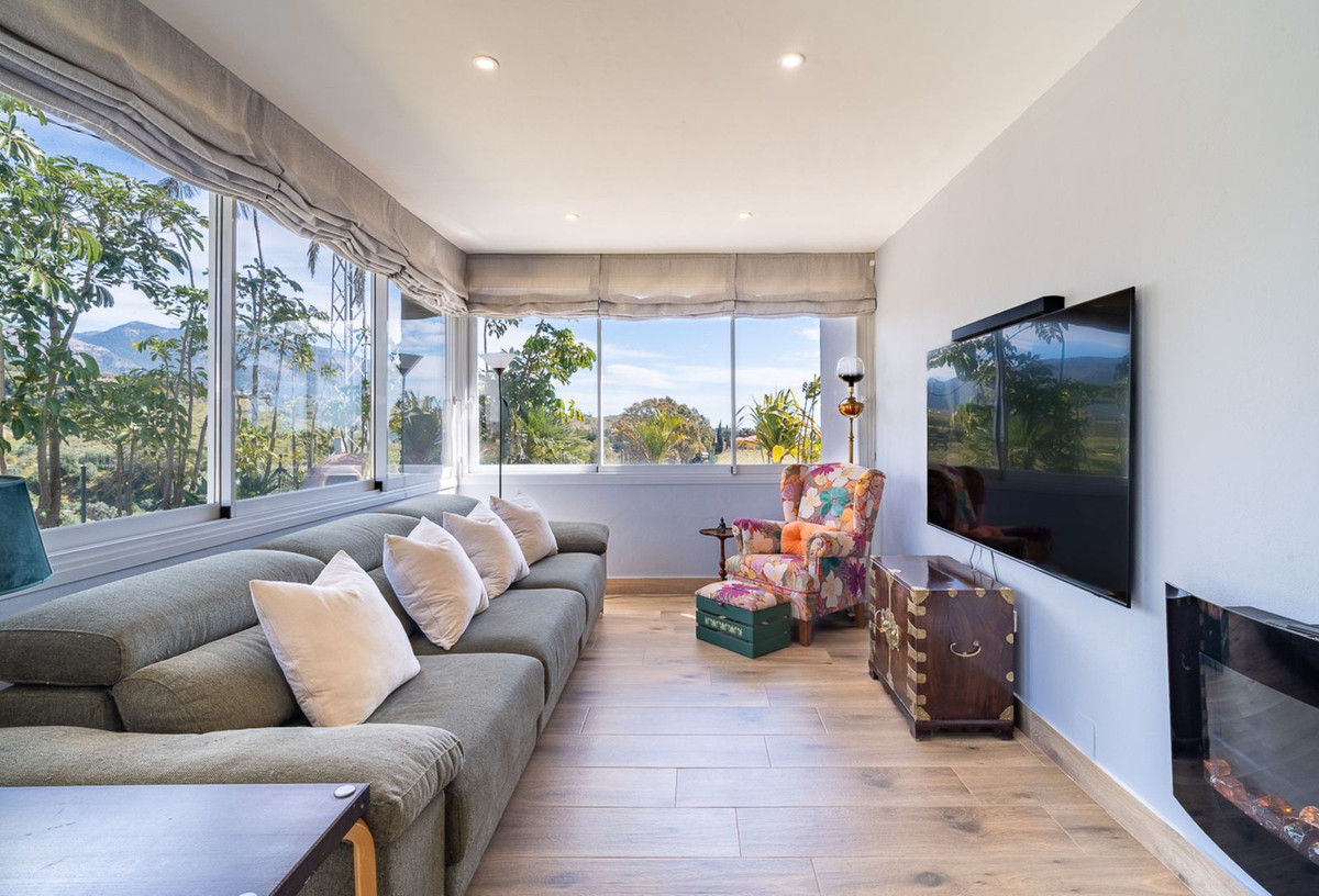 Villa for sale in Mijas