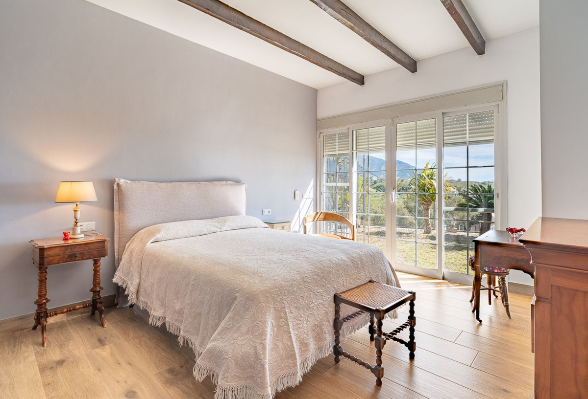 Villa for sale in Mijas