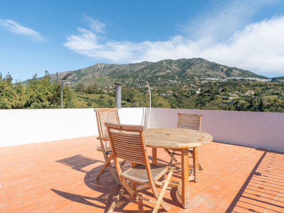 Villa for sale in Mijas