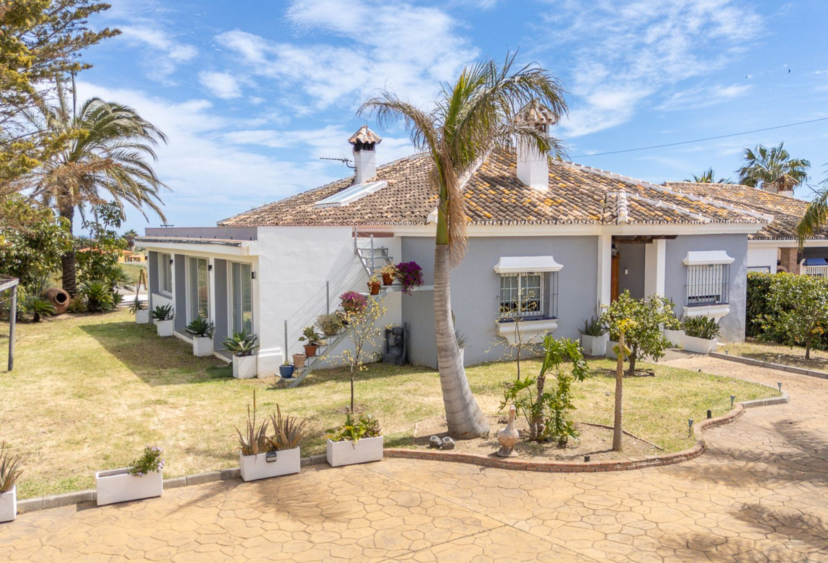 Villa for sale in Mijas