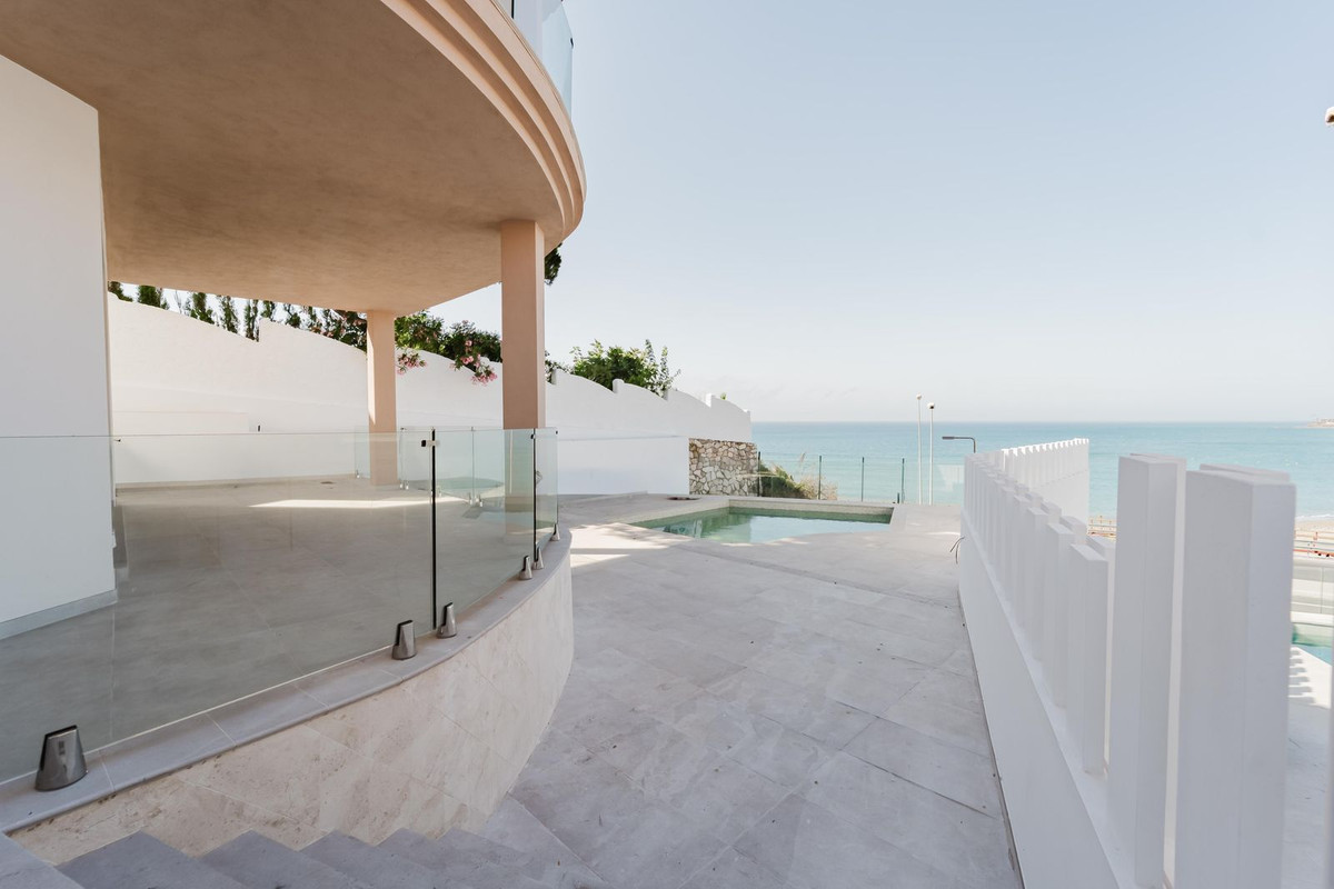 Villa for sale in Mijas