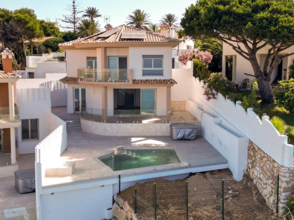 Villa for sale in Mijas