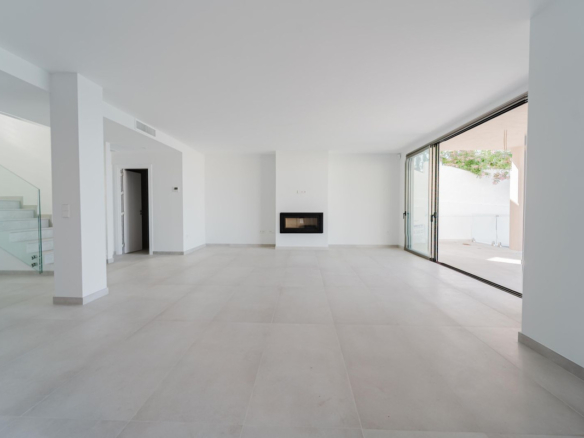 Villa for sale in Mijas
