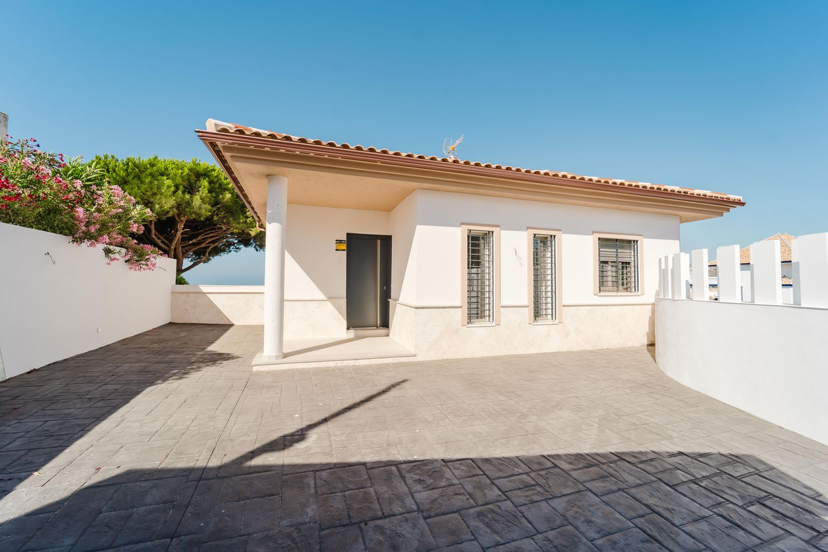 Villa for sale in Mijas