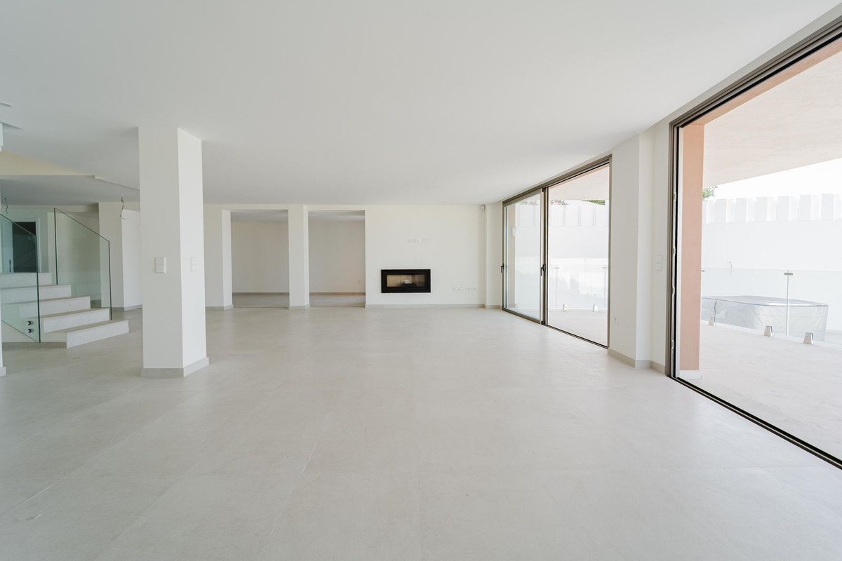 Villa for sale in Mijas