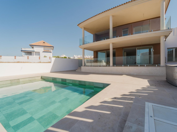 Villa for sale in Mijas