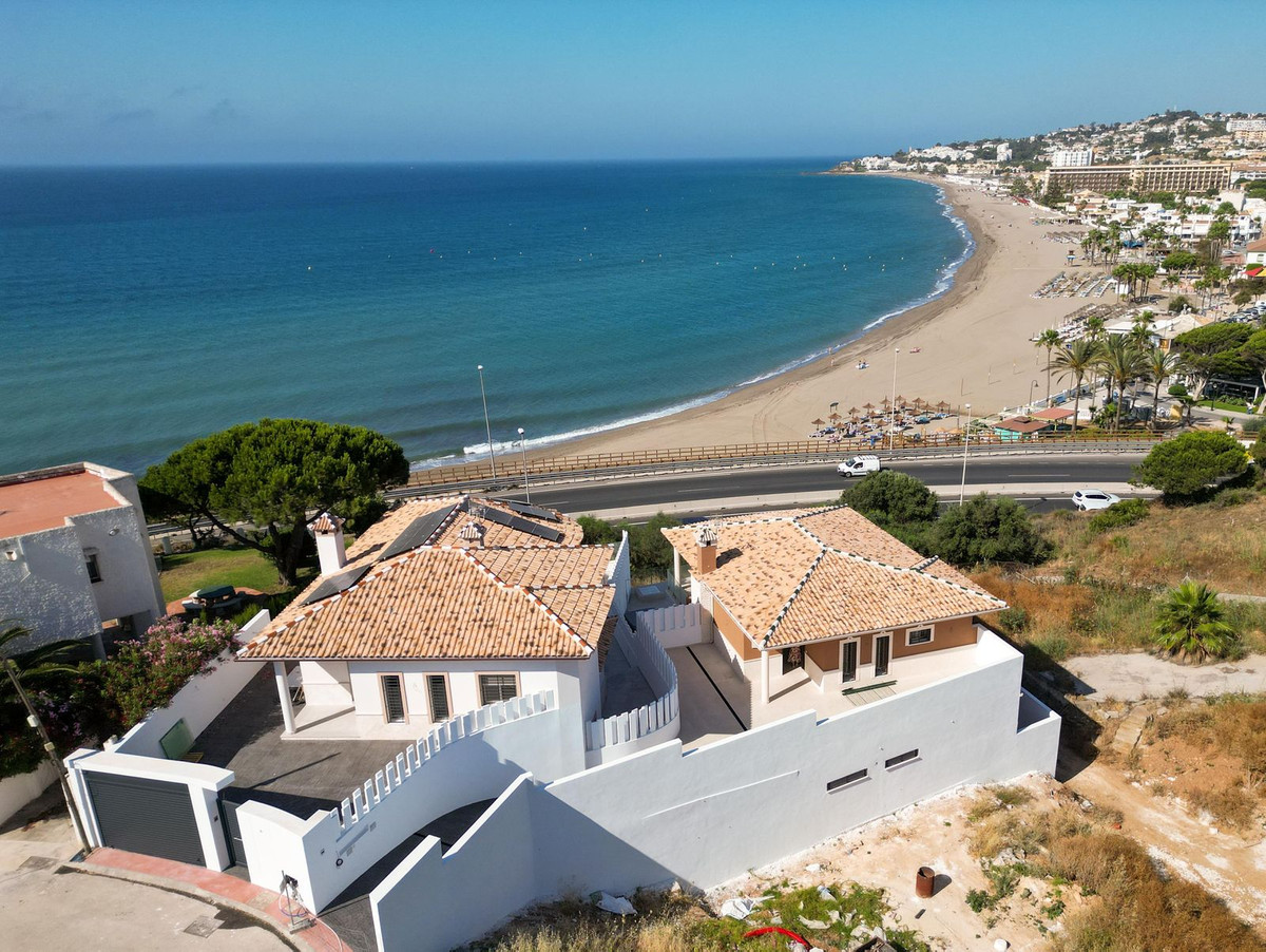 Villa for sale in Mijas